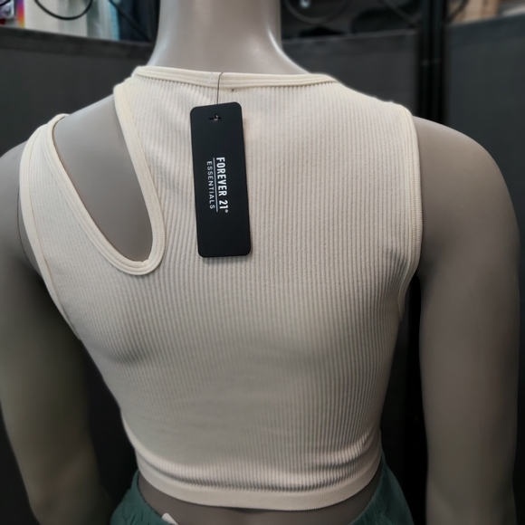 Forever 21 Cropped Ribbed Tank Top - Picture 7 of 9